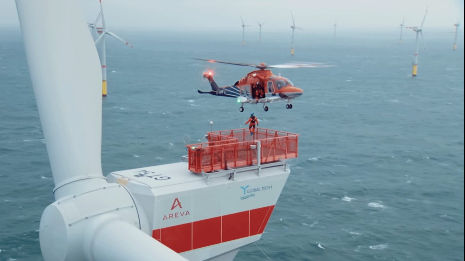 Windkraftanlage in der Nordsee beim Dreh für Die Sendung mit der Maus